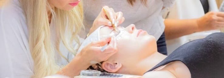 Wimpern Schulung